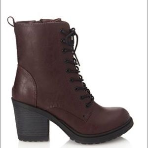 *COMFORTABLE* Wine Red Lace Up Bootie Heels